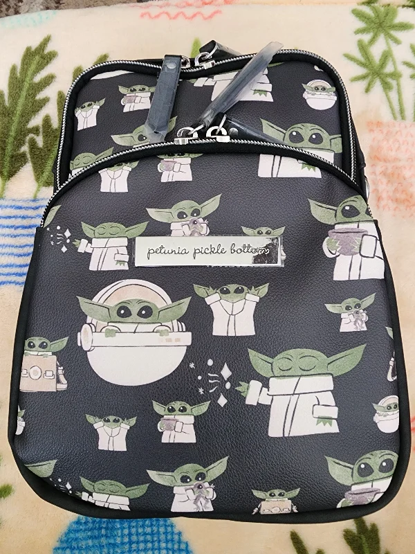 Classic Elegance Sales Petunia Pickle Bottom Disney Star Wars Baby Yoda Criss-cross Sling Bag Stylish Handbags At Unbeatable Discounts Classic Elegance Sales Petunia Pickle Bottom Disney Star Wars Baby Yoda Criss-cross Sling Bag Stylish Handbags At Unbeatable Discounts