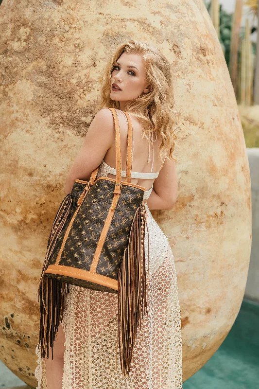 Bags For Sporty And Athletic Styles French Tote with Studs High-End Handbags At Affordable Prices Bags For Sporty And Athletic Styles French Tote with Studs High-End Handbags At Affordable Prices