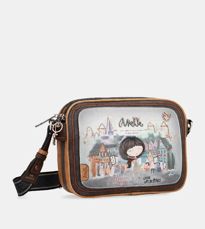 Seasonal Sale Bags Triple compartment shoulder bag Voice Flash Sale On Elegant Bags – Limited Stock Available Seasonal Sale Bags Triple compartment shoulder bag Voice Flash Sale On Elegant Bags – Limited Stock Available