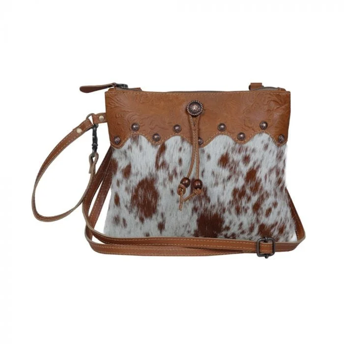 Limited Time Moovin On Crossbody Seasonal Sale On Trendy Handbags
