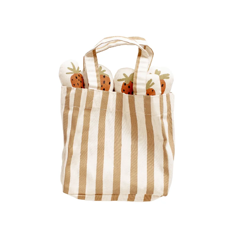 Glamorous Bags For Evening Events And Parties interactive strawberry tote Elegant Bags, Limited Stock Glamorous Bags For Evening Events And Parties interactive strawberry tote Elegant Bags, Limited Stock