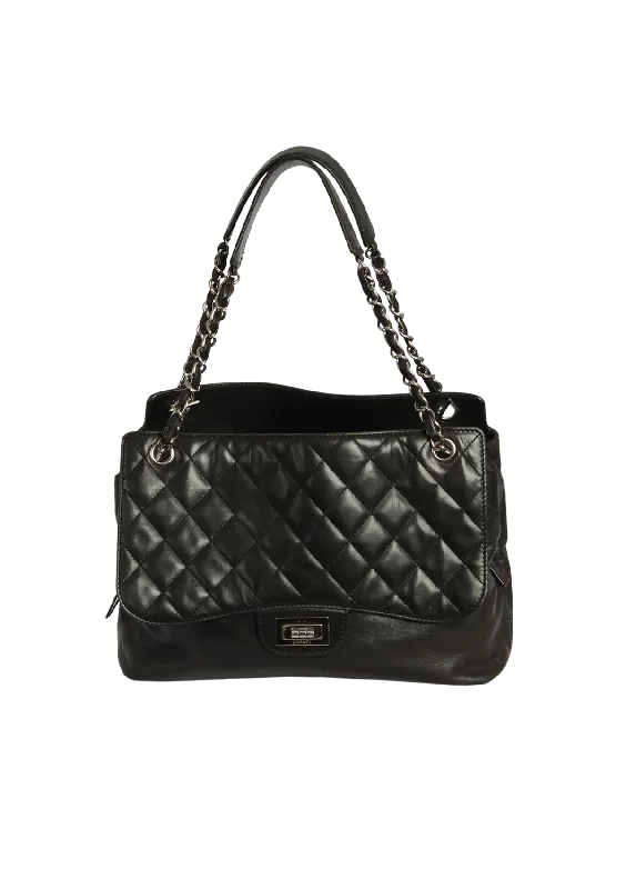 Bags For Minimalist And Functional Design ACCORDION REISSUE FLAP BAG Flash Sale On Handbags Bags For Minimalist And Functional Design ACCORDION REISSUE FLAP BAG Flash Sale On Handbags