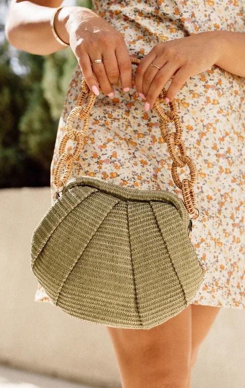 Seashell Handbag* High-End Bags, Low-End Prices