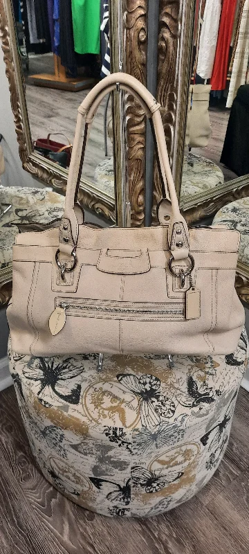 Coach Pebble Leather Shoulder Tote Handbag Iconic Handbags At Unbeatable Prices