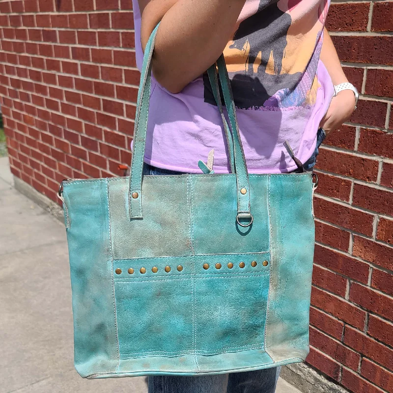 Turquoise Tote High-Fashion Handbags At Reduced Costs
