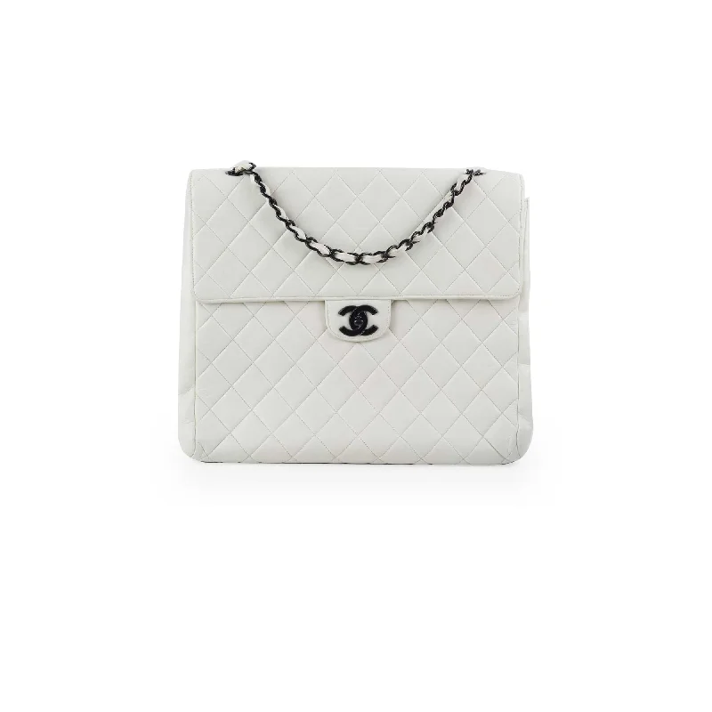 Exclusive Discounts Chanel Matelasse Shoulder Bag White Seasonal Sale On Trendy Handbags Exclusive Discounts Chanel Matelasse Shoulder Bag White Seasonal Sale On Trendy Handbags