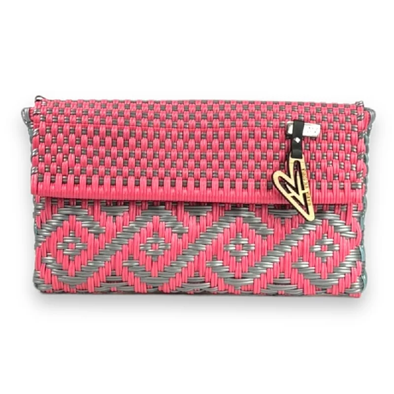 Hot Styles Maria Victoria | Selene DI | Upcycled, Handwoven, Clutch Luxury Meets Affordability – Shop Stunning Bags Now Hot Styles Maria Victoria | Selene DI | Upcycled, Handwoven, Clutch Luxury Meets Affordability – Shop Stunning Bags Now