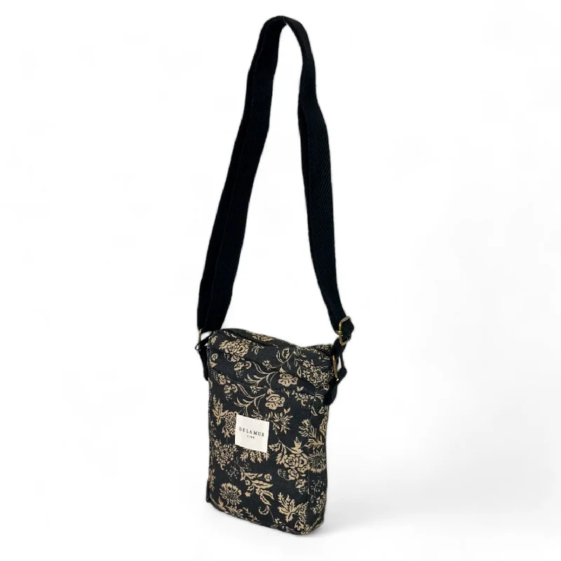 Elegant And On-Sale Evening Bags Small Bag Was Grab Stylish Bags Before They're Gone Elegant And On-Sale Evening Bags Small Bag Was Grab Stylish Bags Before They're Gone