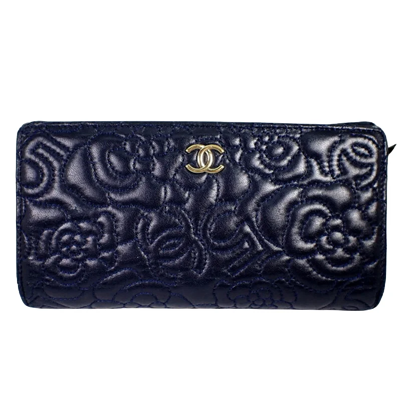 Chanel Camellia Patent Leather Wallet (Pre-Owned) Don't Miss Out – Handbag Discounts Chanel Camellia Patent Leather Wallet (Pre-Owned) Don't Miss Out – Handbag Discounts