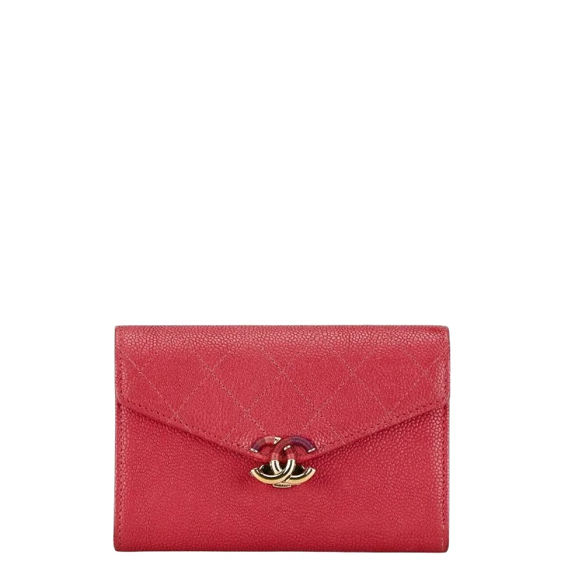 Chanel Matelassé Leather Wallet (Pre-Owned) Chic Handbags At Special Promotional Prices Chanel Matelassé Leather Wallet (Pre-Owned) Chic Handbags At Special Promotional Prices