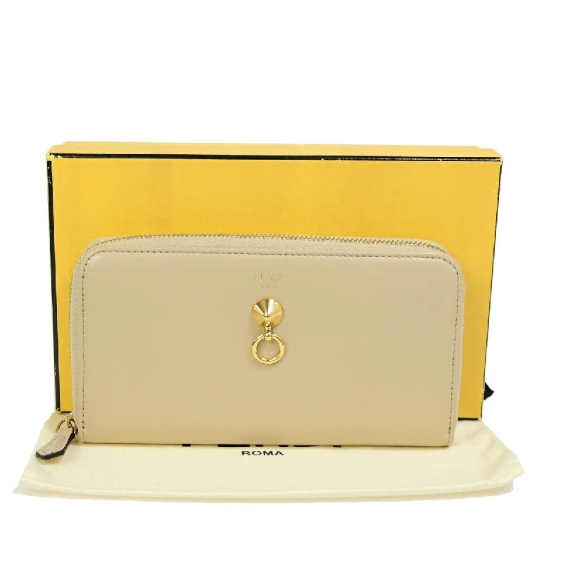 Fendi Round Zipper  Leather Wallet  (Pre-Owned) Handbag Deals For Every Occasion