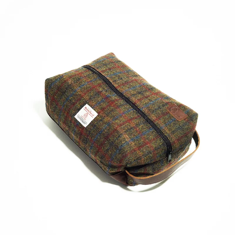Bluegrass Fairway Shoe Bag in Harris Tweed Olive Check Must-Have Bags At Irresistible Discounts Bluegrass Fairway Shoe Bag in Harris Tweed Olive Check Must-Have Bags At Irresistible Discounts