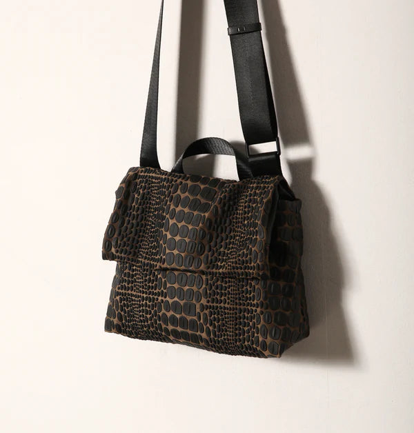 Daniella Lehavi Tokyo Messenger in Moss Grab Your Favorite Handbags For Less